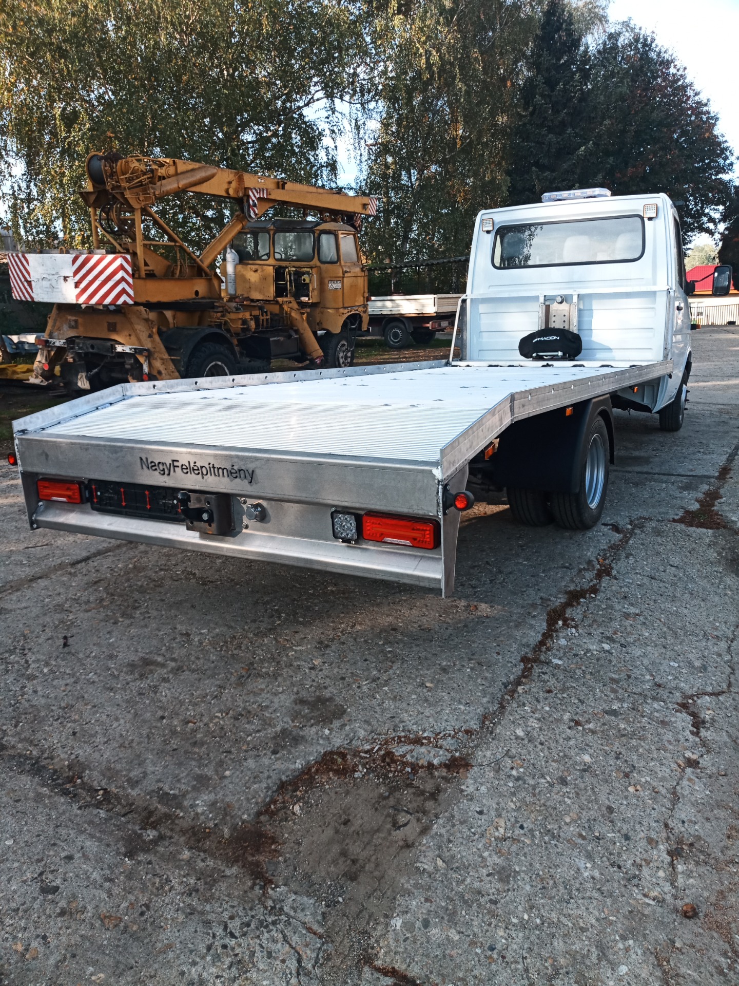 Alumínium autószállító