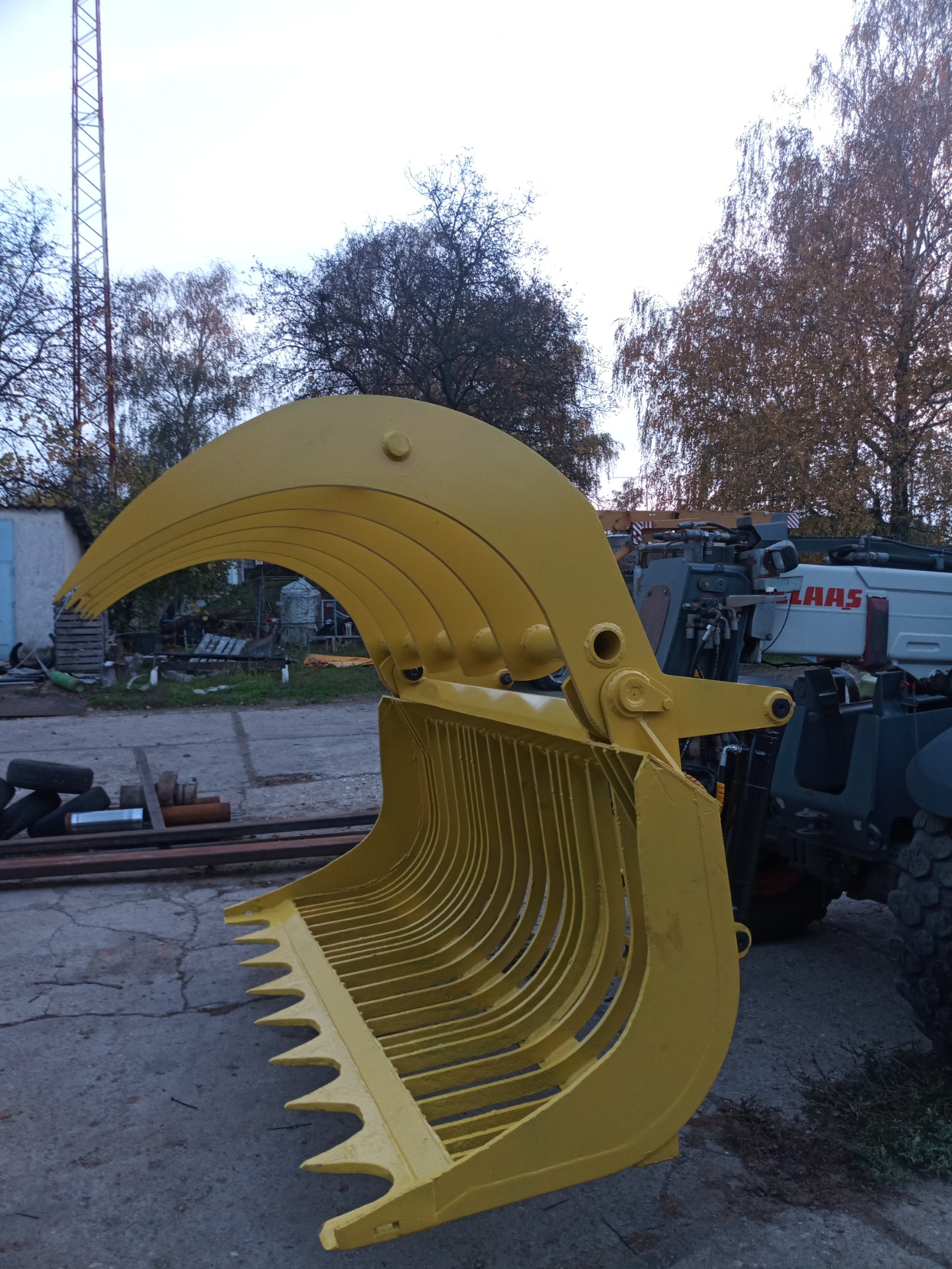 Rakodógép kanál gyártás